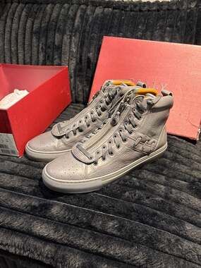 Bally Hekem Garconne 18 Deer Grained Leather High-Top Zipper Sneakers